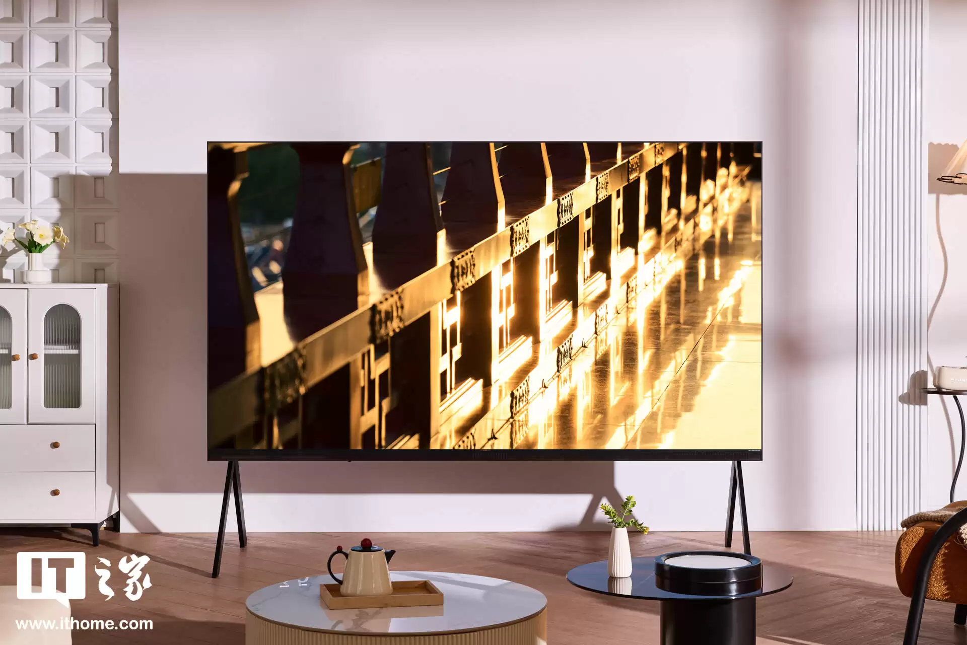 【IT之家图赏】TCL X11L 98 吋 SQD-Mini LED 电视图赏:顶配机皇,100% BT2020 色域、上万尼特亮度