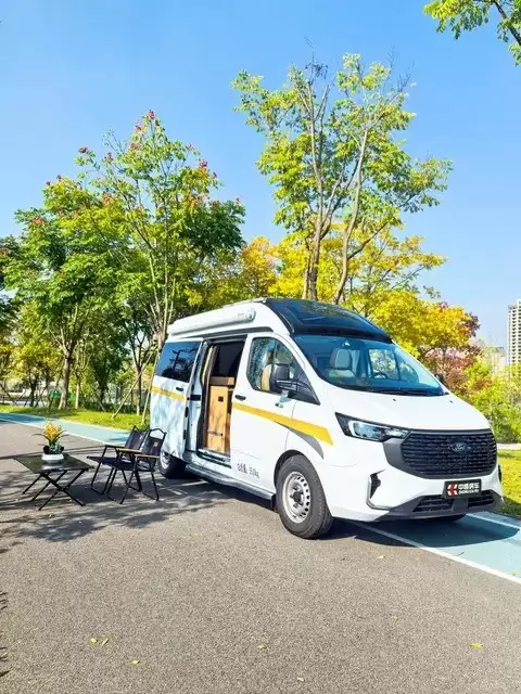 福特T6房车：高颜值MPV外观，专为年轻人打造的露营新选择