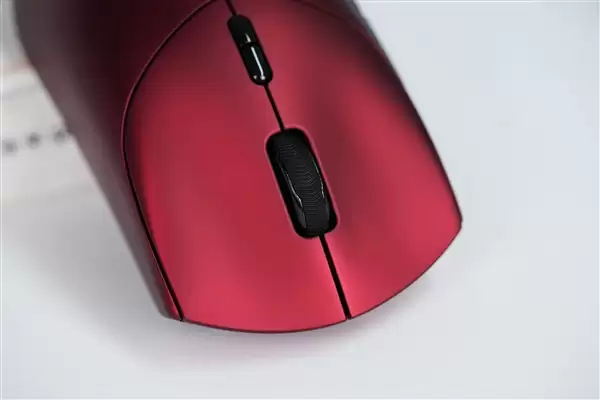 质感金属漆涂装!雷柏VT7二代系列鼠标图赏