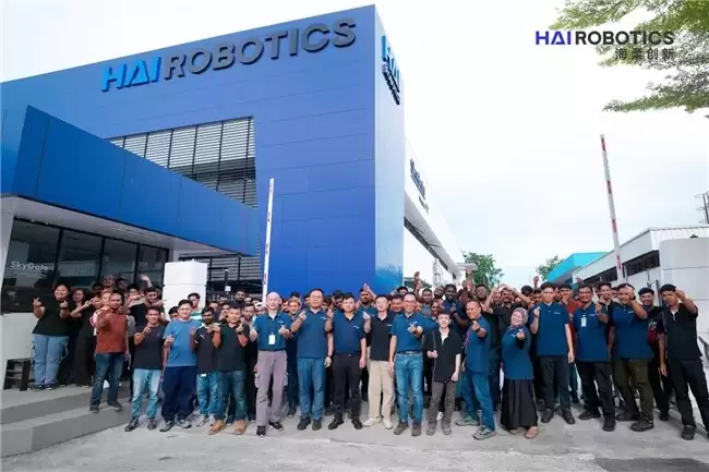 海柔创新闪攀机器人、K1200亮相亚洲物流展，新智造中心提升10倍产能