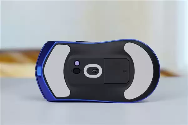 质感金属漆涂装!雷柏VT7二代系列鼠标图赏