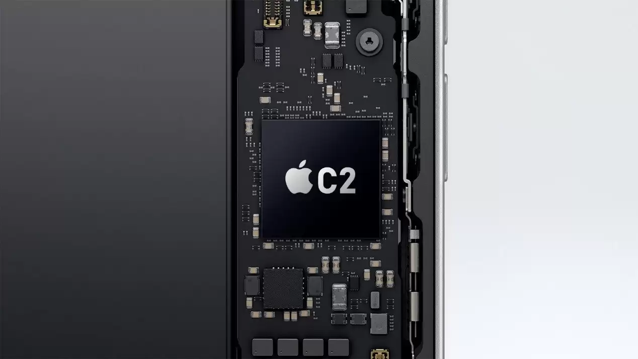 苹果将推自研C2基带,iPhone 18全面支持双频5G