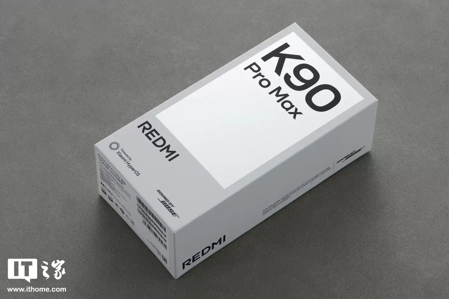 【IT之家开箱】Redmi K90 Pro Max 黑色款手机图赏:全新设计语言,质感出众