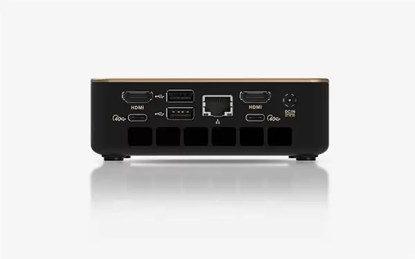 罕见!蓝宝石也有迷你机:可惜没用AMD 395