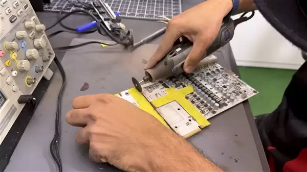 杂交显卡新玩法:GTX 1080 Ti修好了RTX 5070 Ti