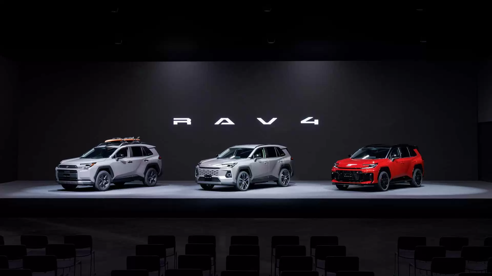 丰田全新 RAV4 发力智能化：通过软件让车更安全，目标零死亡、零事故