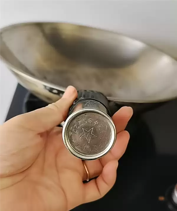 不锈钢锅用30年仍不粘 大批网友求购!厂家:将复产 预售60元