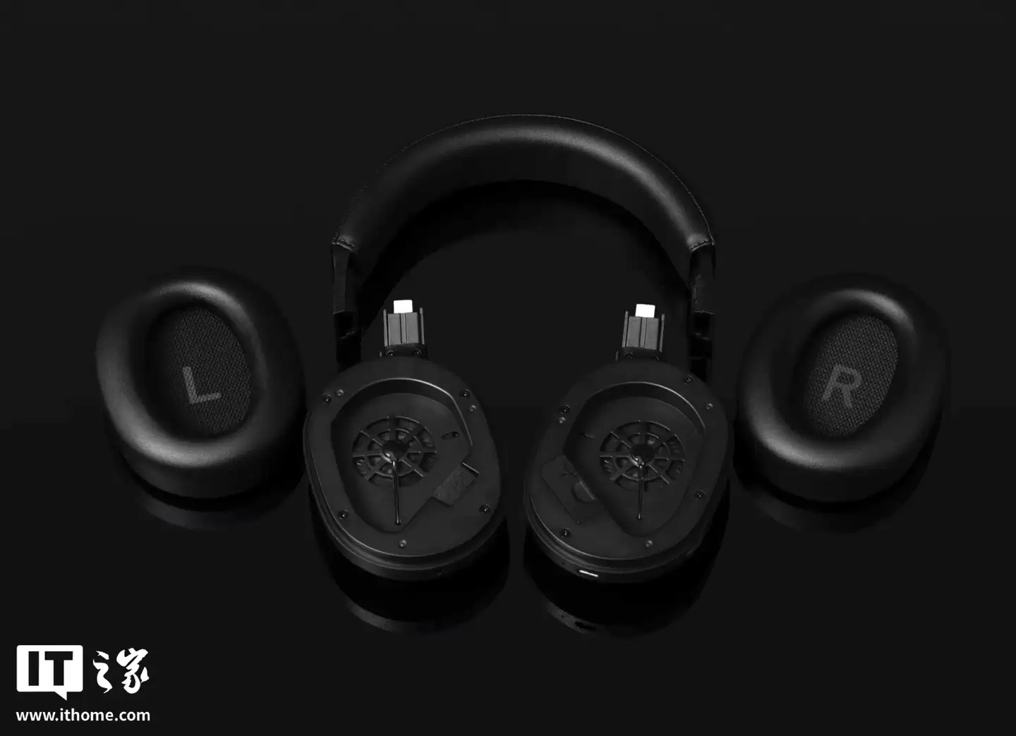 Final 推出 UX5000 头戴式无线耳机：支持 LDAC 无损编码、主动降噪，内置高通 QCC3095 方案