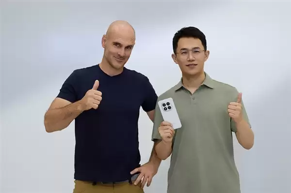 王腾宣布告别手机行业：友商发来邀约被他拒绝 尝试新赛道