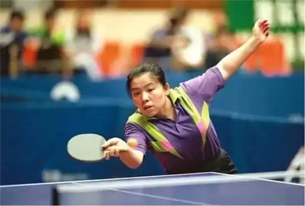 邓亚萍在福建福耀科技大学开讲：我不是催大家卷 但请不要害怕失败