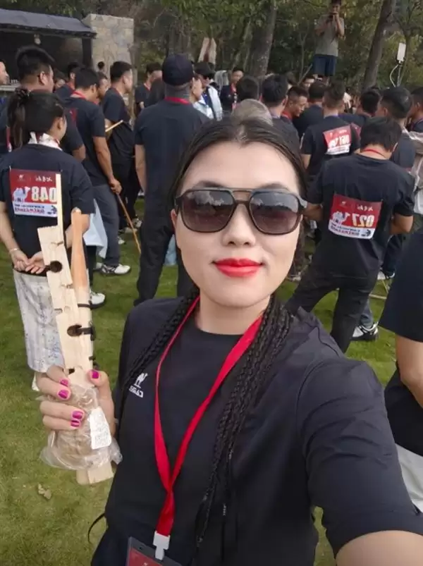 荒野求生选手“冷美人”回应走红：自己是普通人