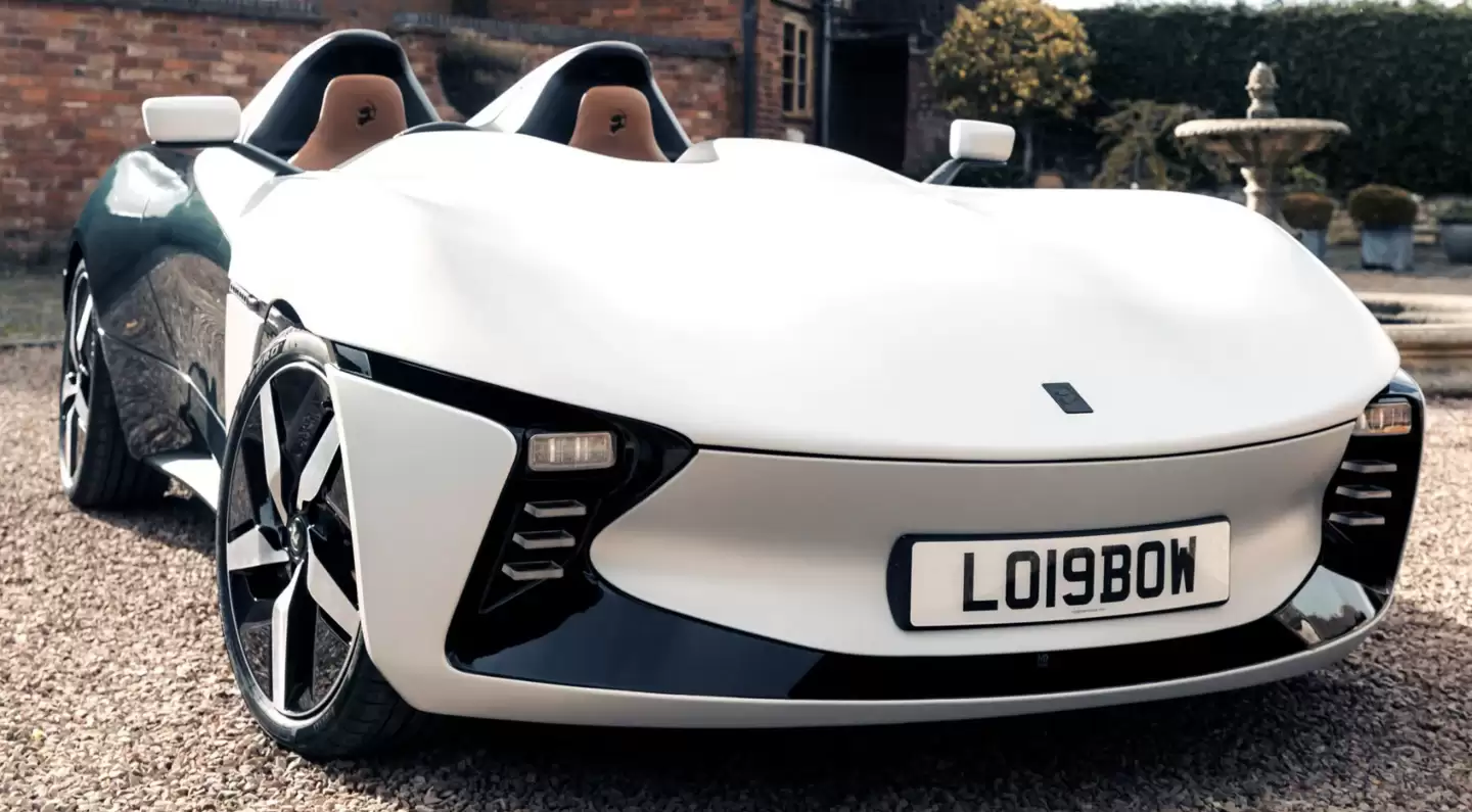 整备质量仅0.895吨：前特斯拉工程师打造全球首款“羽量级电动汽车”Speedster，挑战重量困境