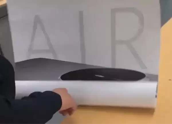 小米17、华为Mate 70 Air：国产手机为何名字要学苹果iPhone 对标还是模仿