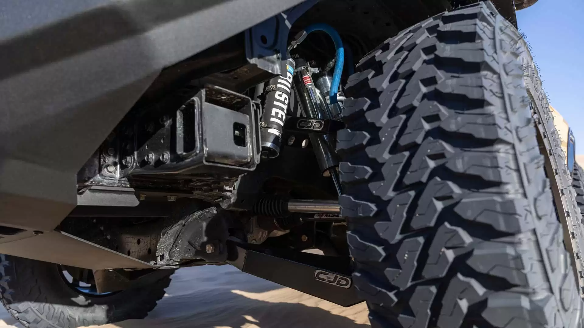 官方爆改“沙漠猛兽”,日产途乐北美版 Armada Dune Patrol 概念车亮相