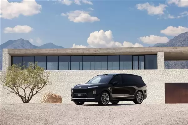 新造车10月放榜:李斌练就“蔚四万”