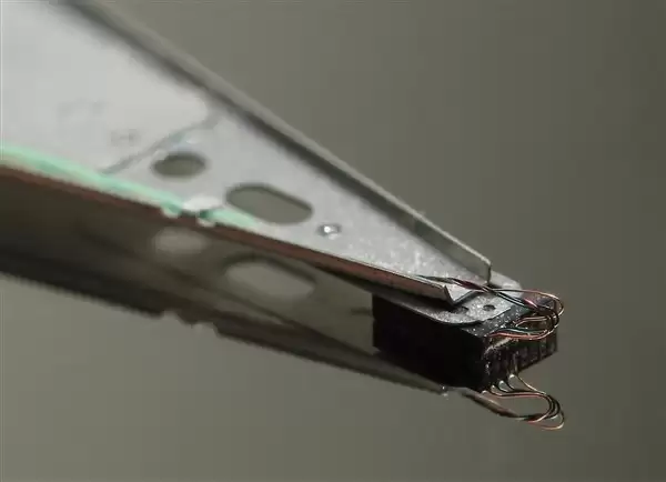 AI需求激增推动HDD市场复苏,价格持续上涨促头部厂商业绩飙升