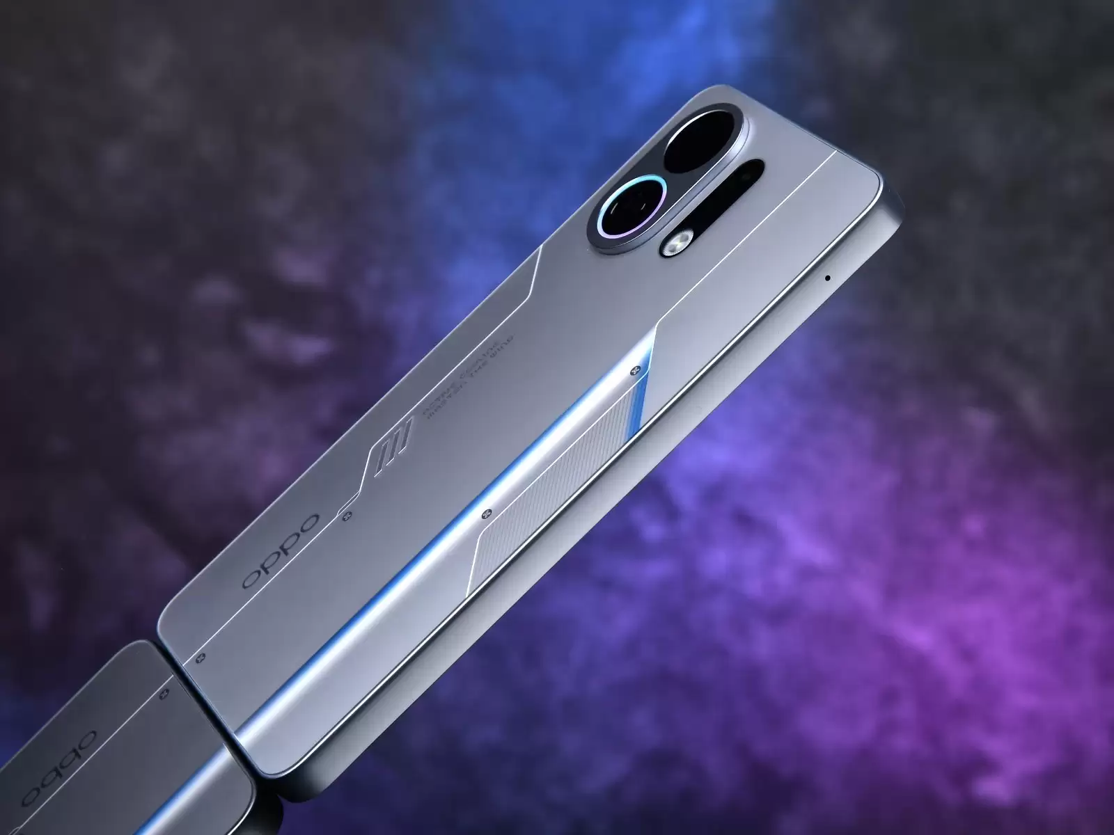 主动散热大电池，跟舍友开黑手机就得这么选