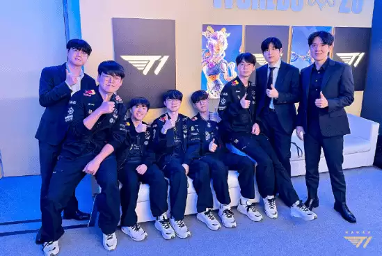 T1横扫TES晋级总决赛,Faker率队剑指六冠王