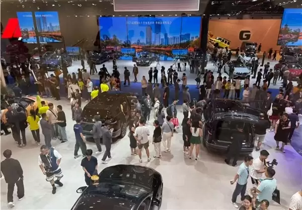 媒体称车企“小订3万”造假 成本要300万!博主详解造假方式