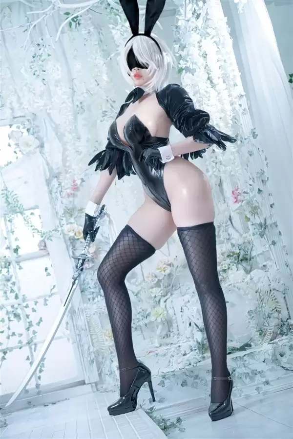 日本性感小姐姐Cos尼尔2B:非常吸睛