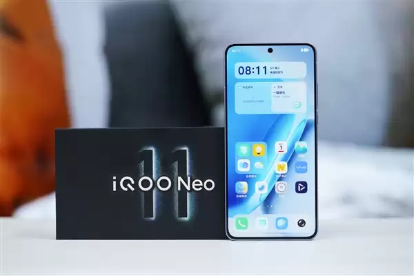 同档唯一2K LTPO屏！iQOO Neo11图赏