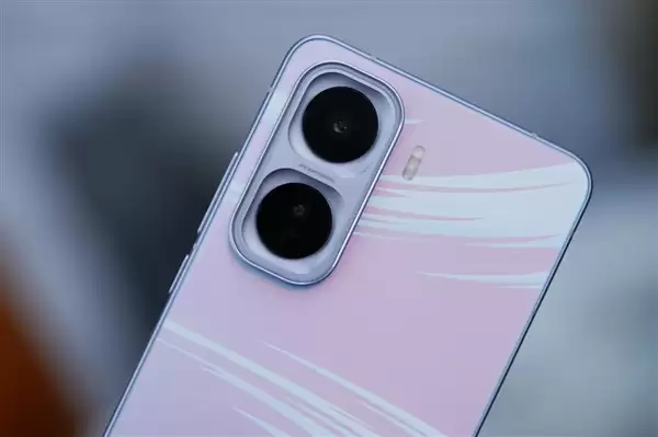 同档唯一2K LTPO屏！iQOO Neo11图赏