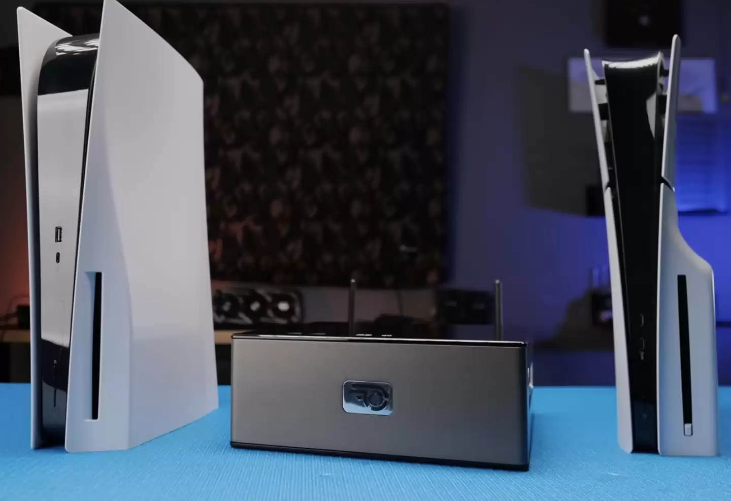 开发者将索尼 PS5 变为“迷你主机”，原版游戏机硬件纳入 6L 机箱中