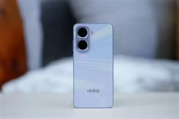 同档唯一2K LTPO屏！iQOO Neo11图赏