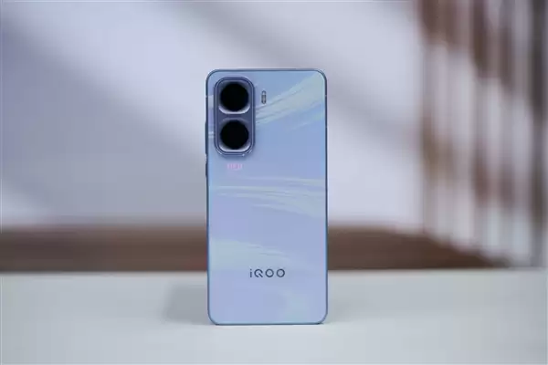 同档唯一2K LTPO屏！iQOO Neo11图赏