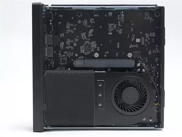 铭凡推旗下首款Arm迷你主机MS-R1：基于国产此芯P1！配备PCIe x16插槽