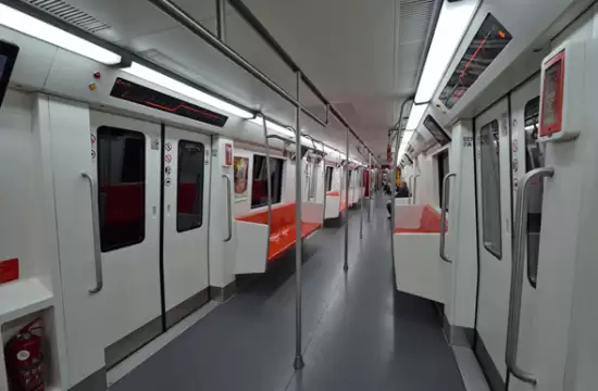 广州地铁APP摇一摇广告引争议 被指成电子路障