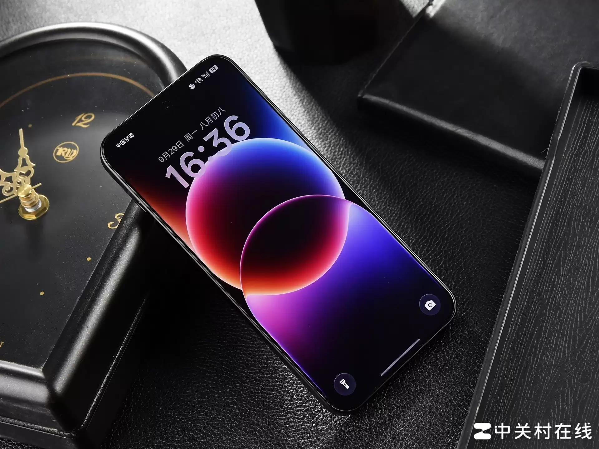 2025年4000元左右高性价比游戏手机推荐：高性能配大电池，畅享游戏乐趣