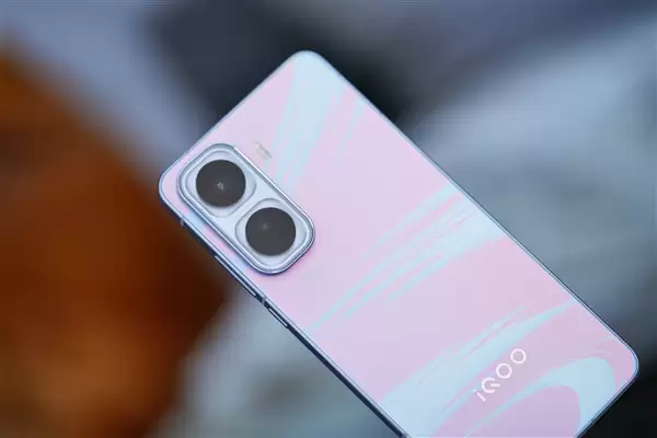 同档唯一2K LTPO屏！iQOO Neo11图赏