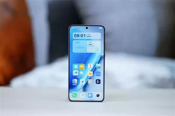 同档唯一2K LTPO屏！iQOO Neo11图赏