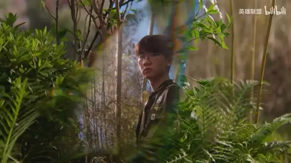 场上唯一的中国人！《英雄联盟》25年S赛决赛开幕式宣传片发布