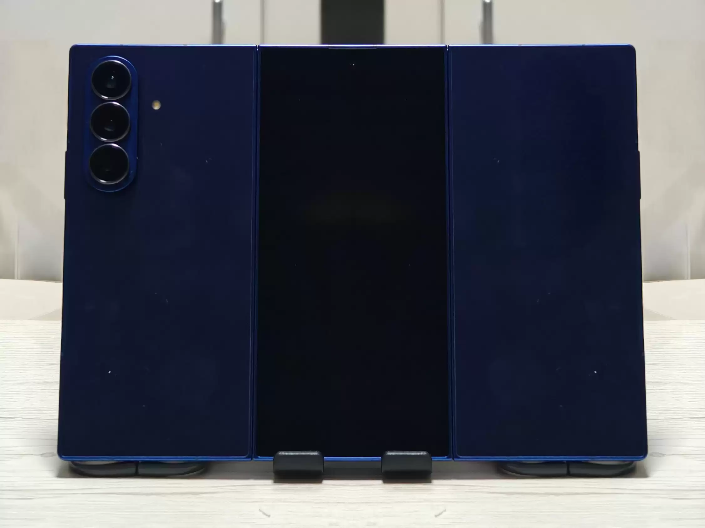 三星旗下三折叠智能手机 Galaxy Z TriFold 现身蓝牙认证数据库，暗示该机将登陆全球多个市场