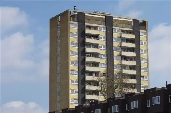 美国首次购房年龄创新高,市场代际分化加剧