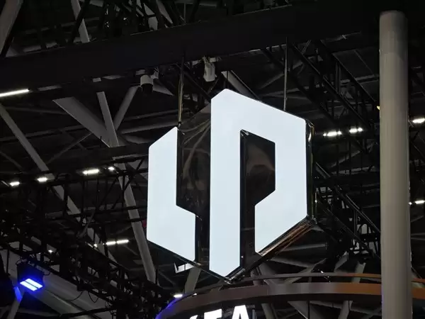 零跑辟谣一汽收购传闻，10月交付超7万台创历史新高