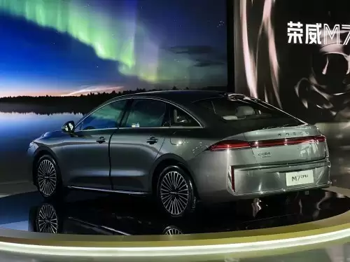 新能源时代家轿王:10万级混动家轿买什么?荣威M7 DMH有答案