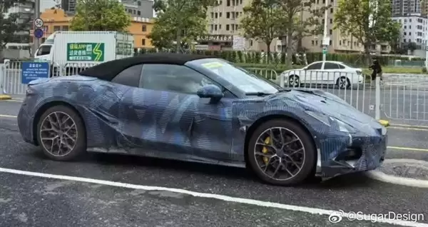 比亞迪再發個性化跑車！雙門軟頂敞篷版騰勢Z實車首曝