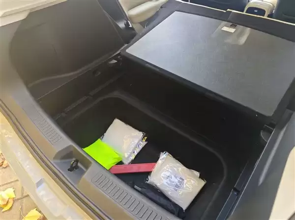 上市不到1月交付就破万台 6.28万起的极狐阿尔法T1为何能一举破圈