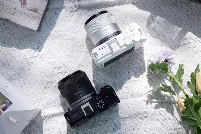 漫展追焦、汉服Vlog、美食探店！佳能R50V：双十一超值套装让创作更省心