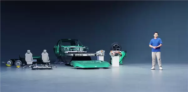 雷军回应小米YU7全网首拆视频：欢迎同行和专家指点