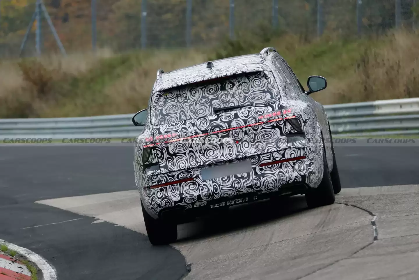 剑指迈巴赫 GLS,奥迪全新顶级旗舰 SUV Q9 Horch 谍照曝光