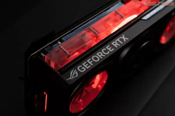 保留显卡原设计：水冷与ROG夜神RTX 5090/5080融为一体！管线全隐藏