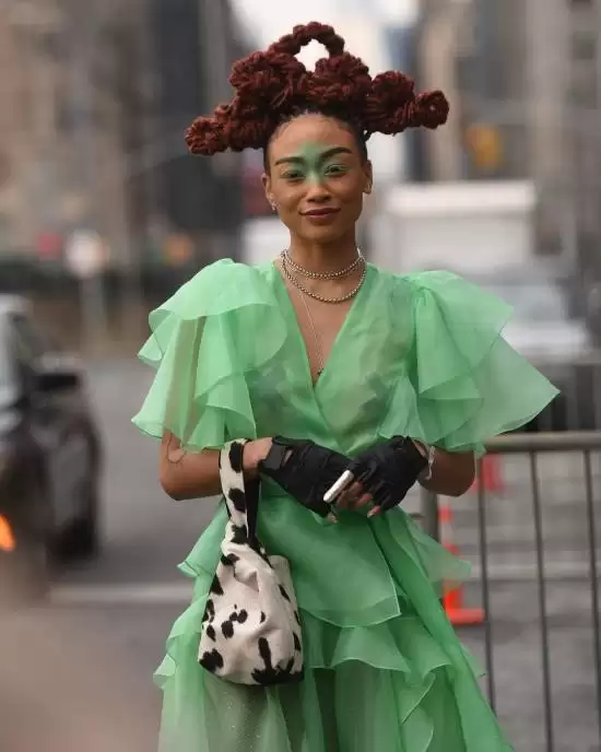 塔蒂·加布里埃尔荣获突破大奖，新星闪耀萨凡纳电影节