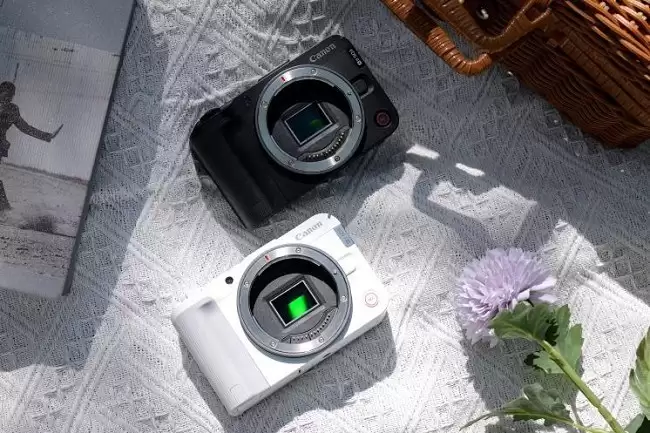 拍照用什么相机好?佳能R50V:轻巧、对焦快、人像好看就是标准答案