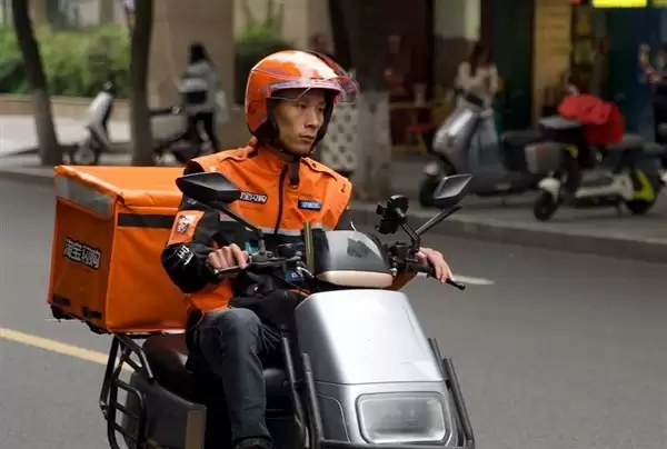 淘宝闪购为百万骑士换新装 橙意计划升级职业保障