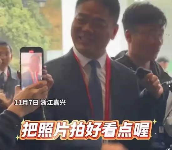 刘强东亮相互联网之光博览会，谈无人卡车进展与六小龙交流计划