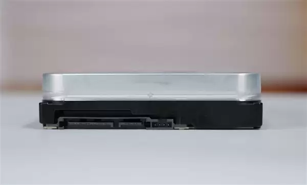 每碟片3TB！希捷银河Exos M 30TB硬盘图赏